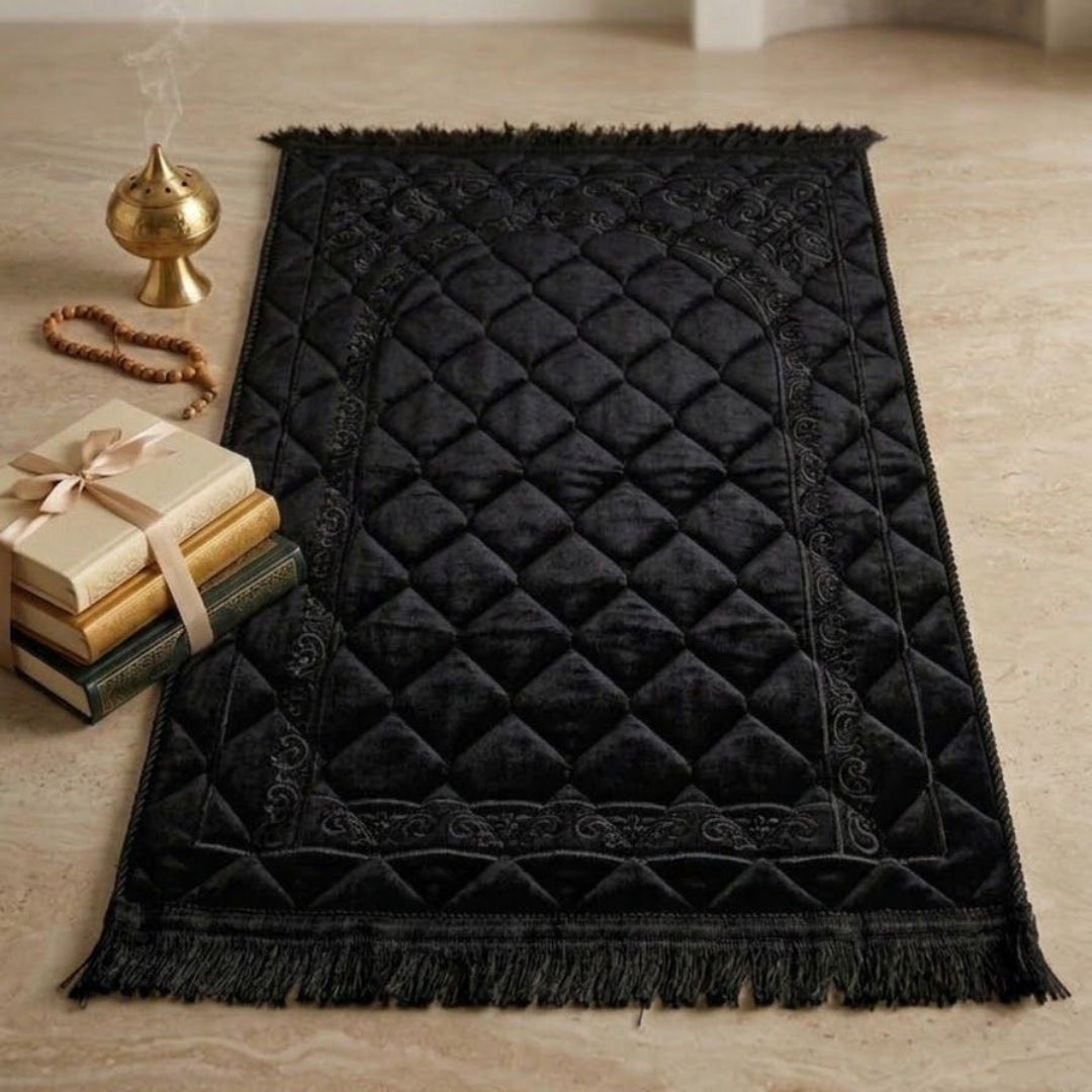 Royal Embossed Velvet Prayer Mat